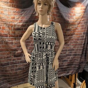 Black ivory geometric pattern 90s tunic dress